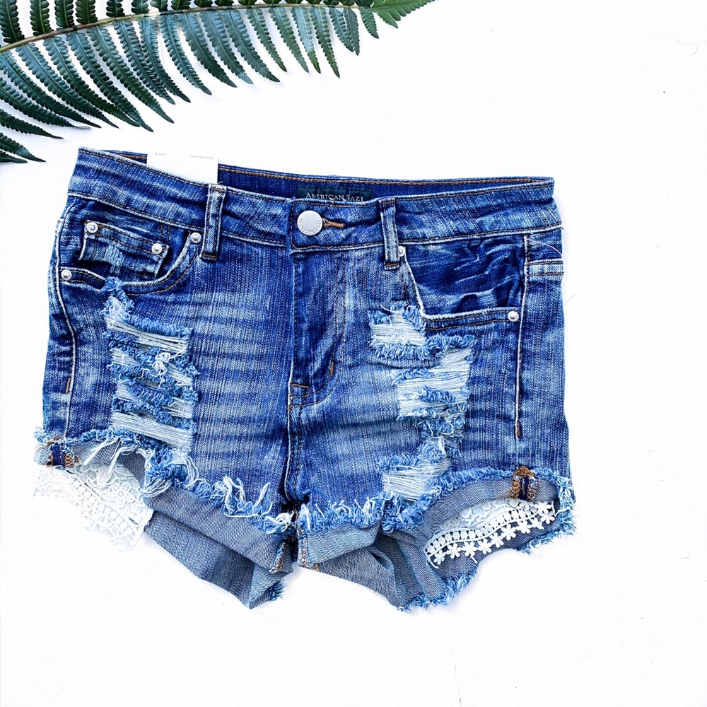 Lace distressed shorts